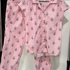 Charming Pink Bee Print Women's Pajama Set